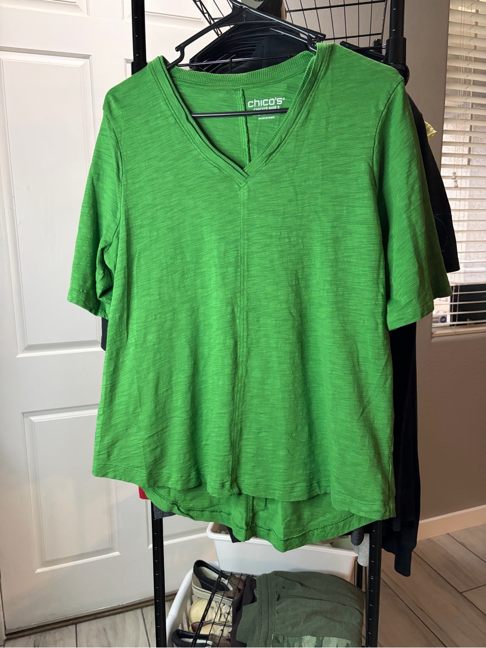Chico's Green Short Sleeve V-Neck Tee